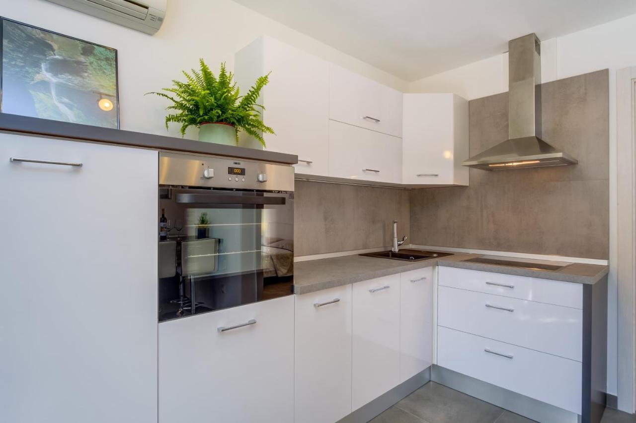 Leonida Appartement Mali Lošinj Buitenkant foto