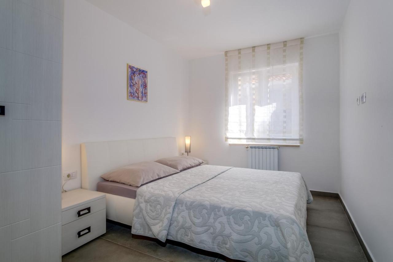 Leonida Appartement Mali Lošinj Buitenkant foto