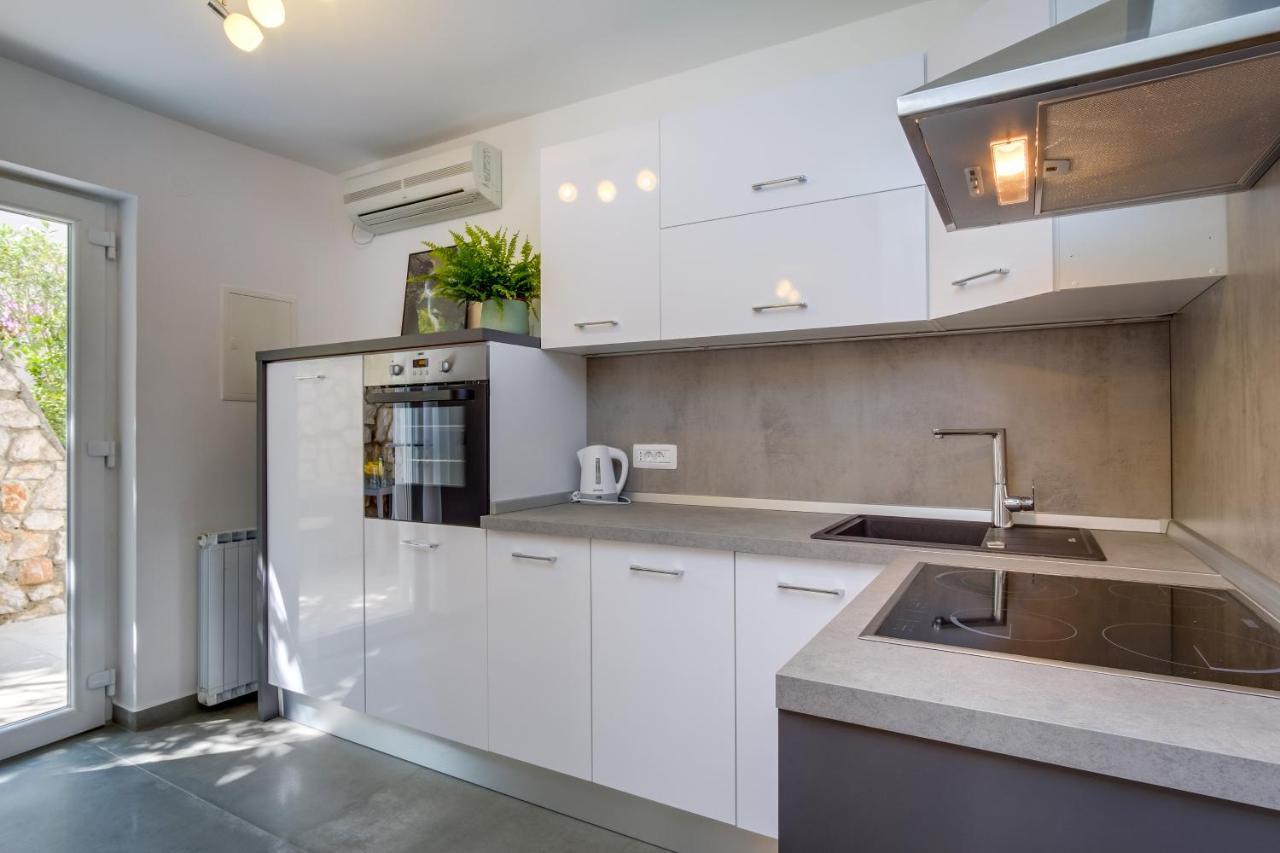 Leonida Appartement Mali Lošinj Buitenkant foto