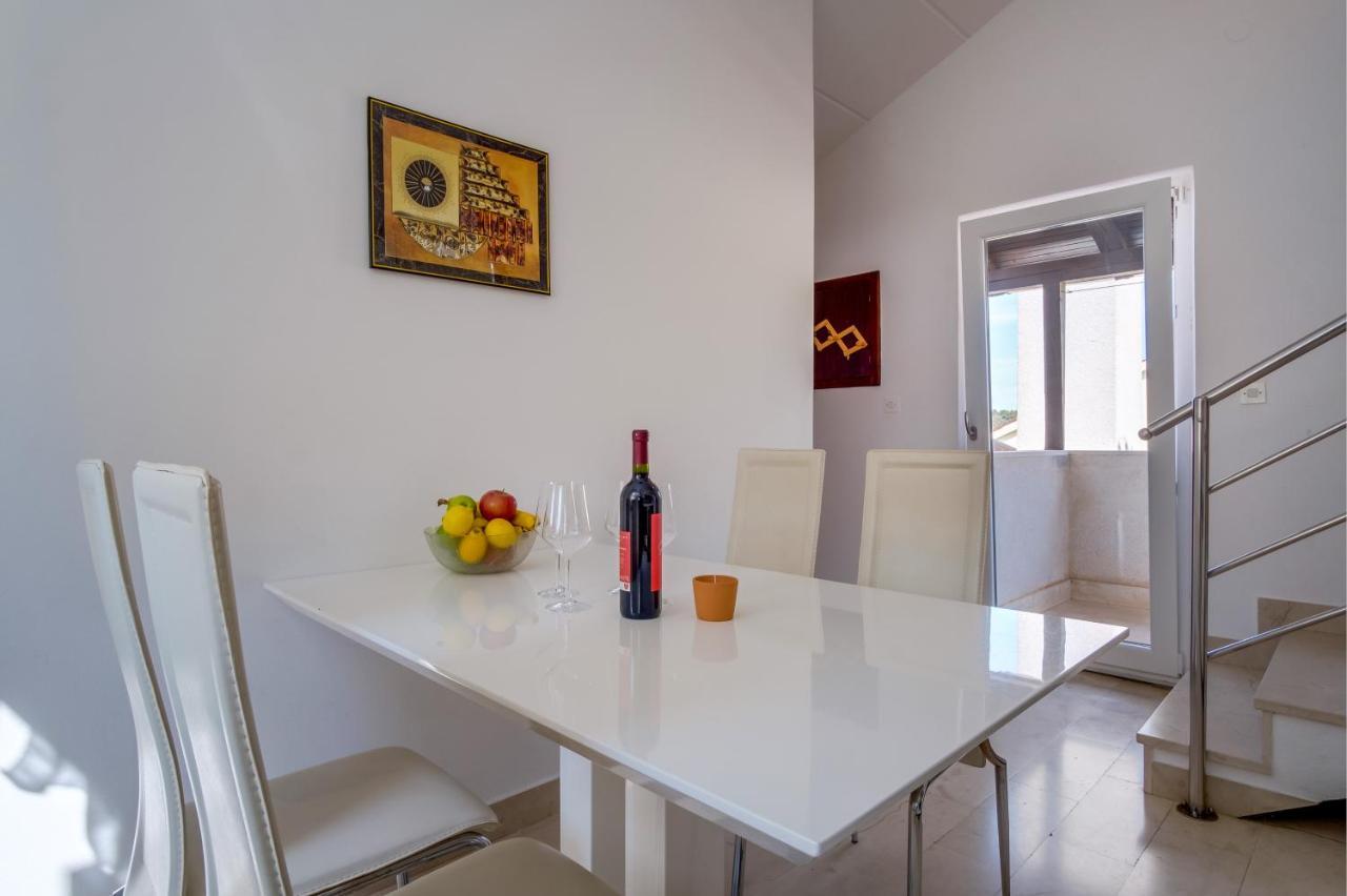 Leonida Appartement Mali Lošinj Buitenkant foto