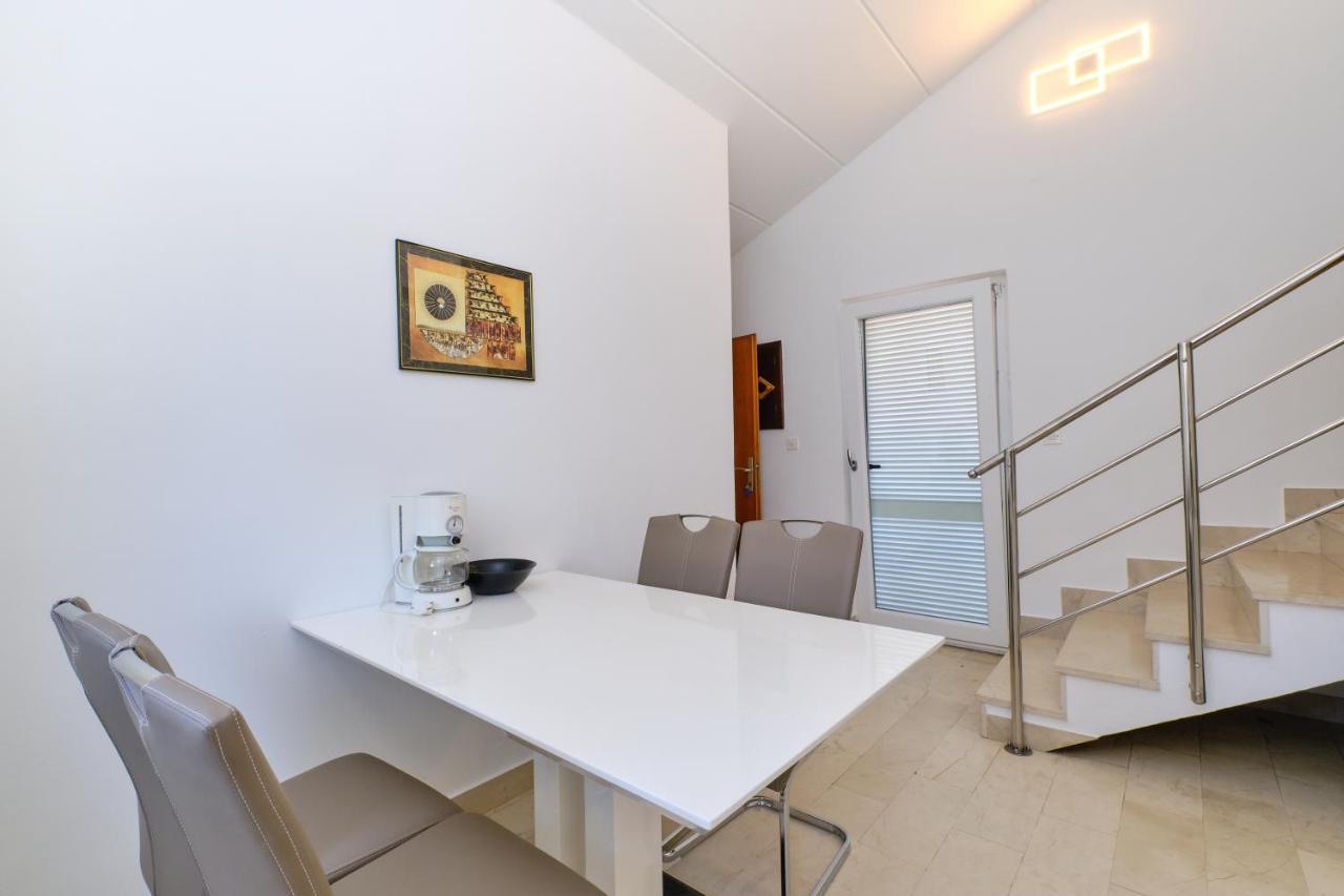 Leonida Appartement Mali Lošinj Buitenkant foto
