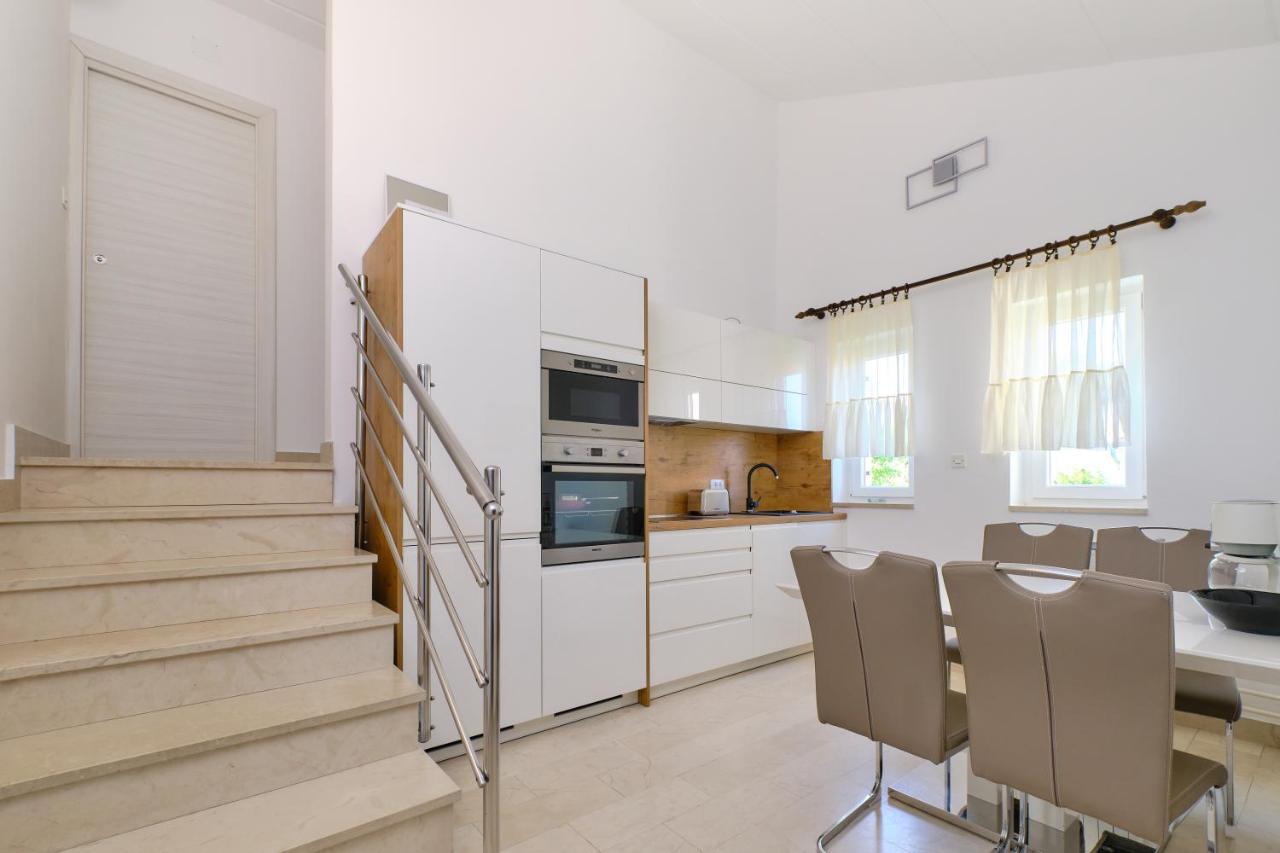 Leonida Appartement Mali Lošinj Buitenkant foto